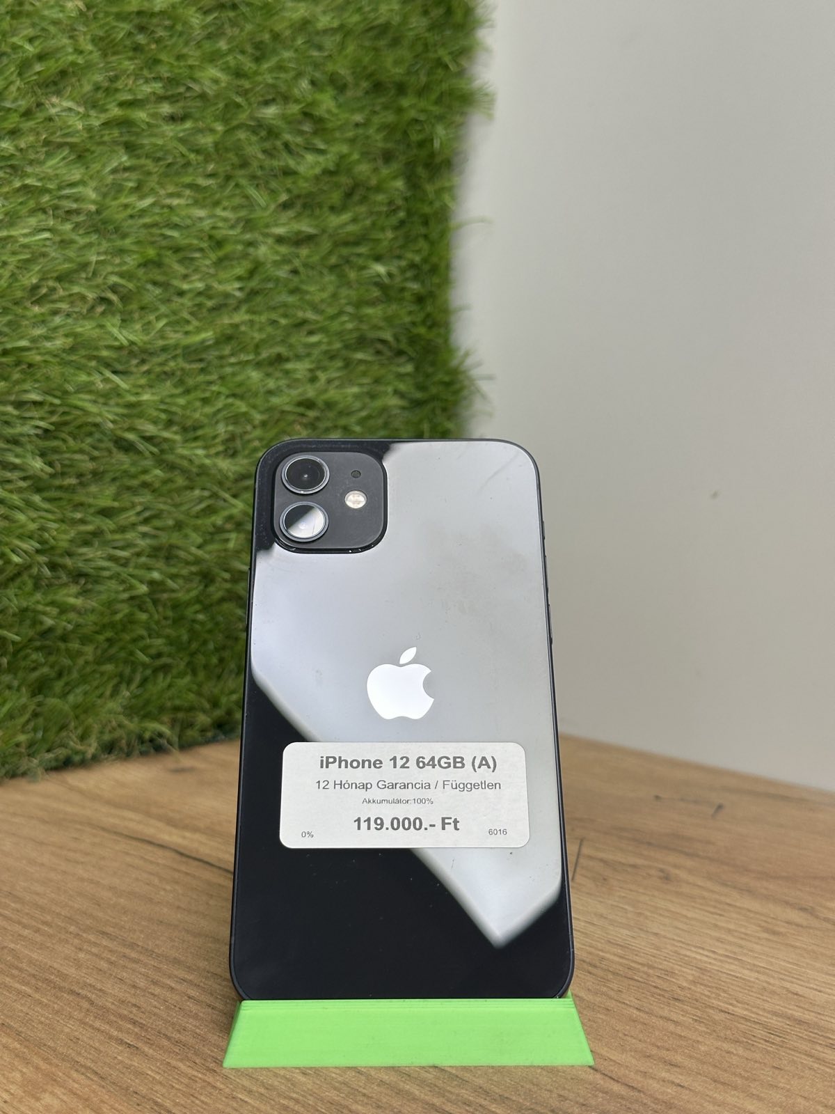 Apple iPhone 12 Kártyafüggetlen 64 GB, 12 hó garancia
