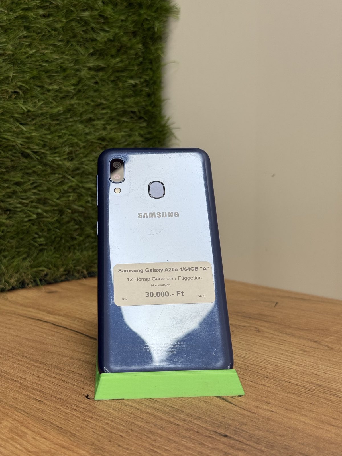 Samsung Galaxy A20e Kártyafüggetlen 64 GB 3 GB Ram, 12 hó garancia