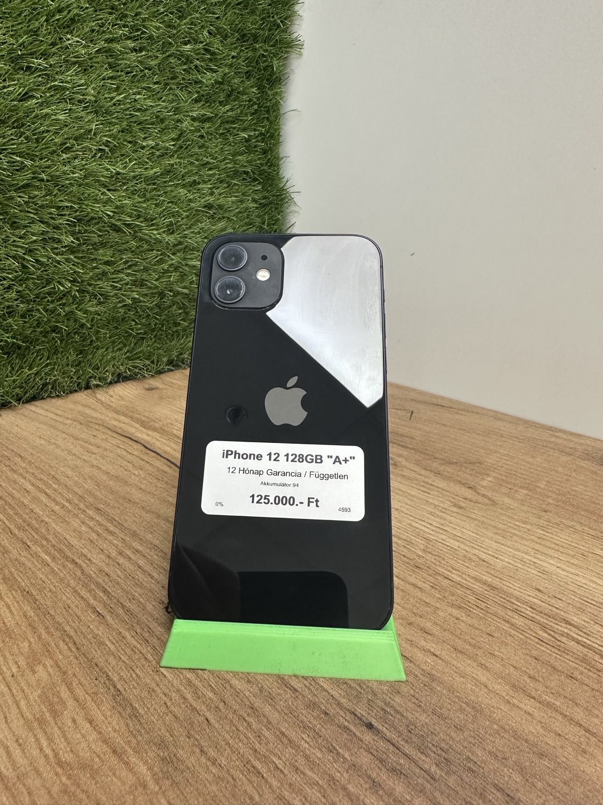 Apple iPhone 12 Kártyafüggetlen 128 GB, 12 hó garancia