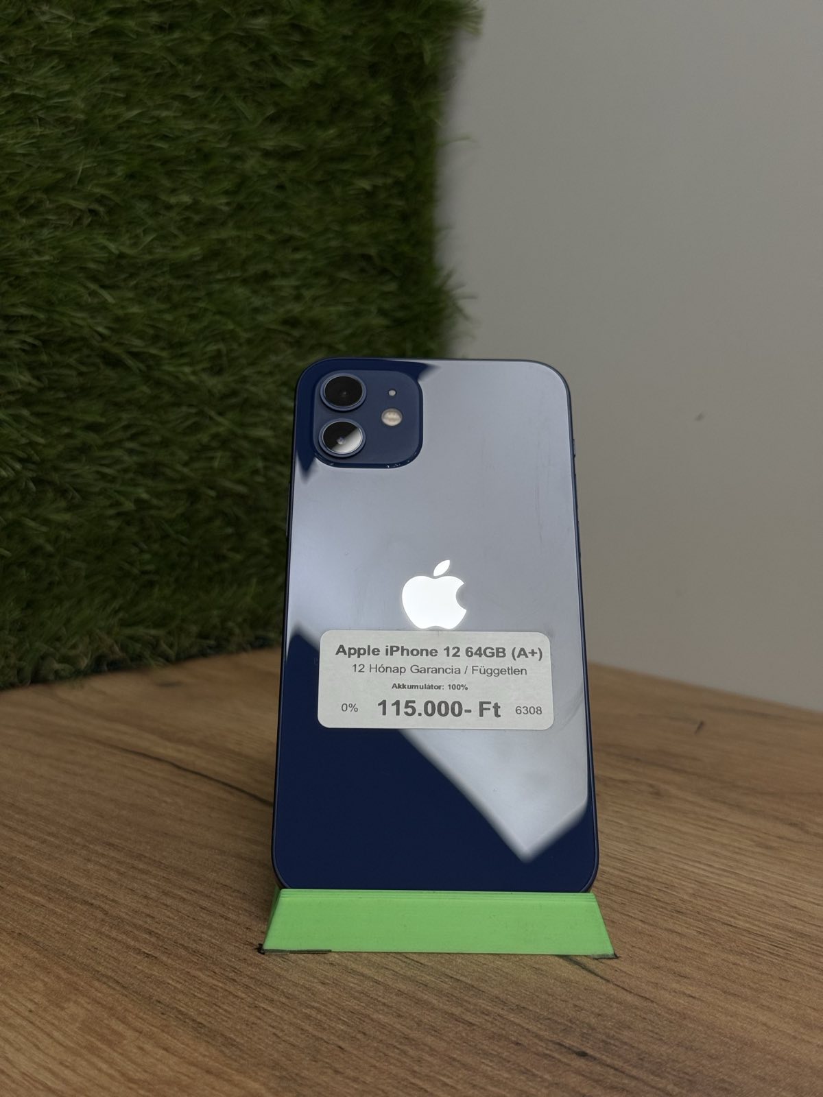 Apple iPhone 12 Kártyafüggetlen 64 GB, 12 hó garancia